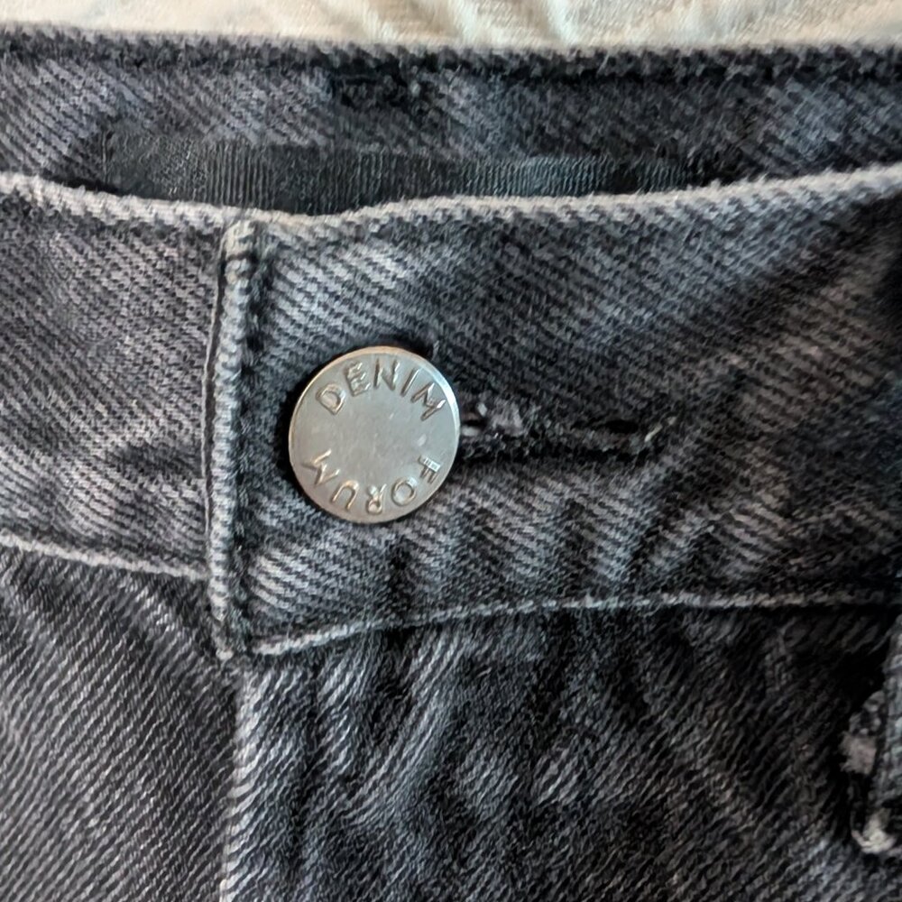 Denim Forum The Farrah Hi-rise Wide Jean Black Size 25 Aritzia Denim - Picture 6 of 9